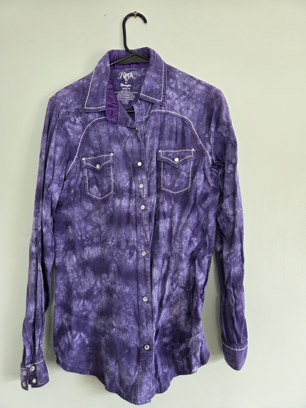 Rock & Roll Women's Purple Tie-Dye Button-Down Shirt